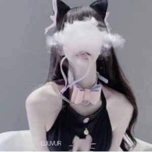 OnlyFans上流尤物反差-《MOZZI》收费有尺度