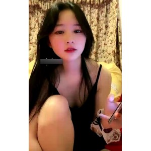 粉嫩少女《妮妮》为何走向一条不归路？