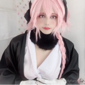 OnlyFans日本伪娘CoserMomo小合集22V10G